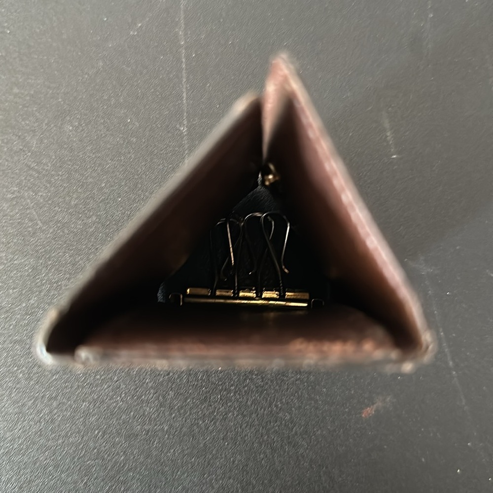 LV key holder, four key hooks - Picture 4 of 6